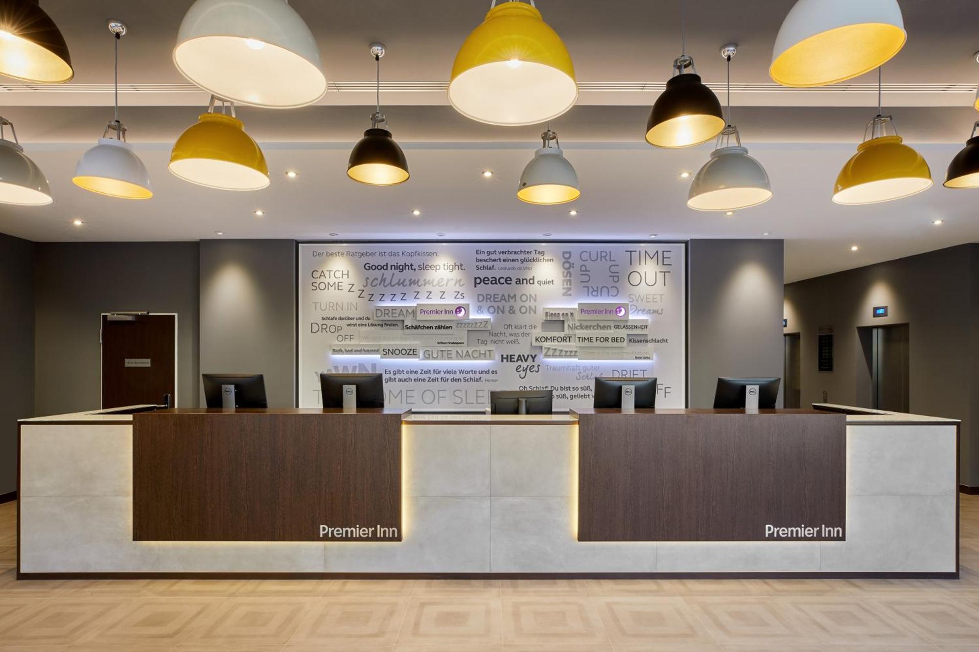 Premier Inn Hamburg City Zentrum Eksteriør bilde