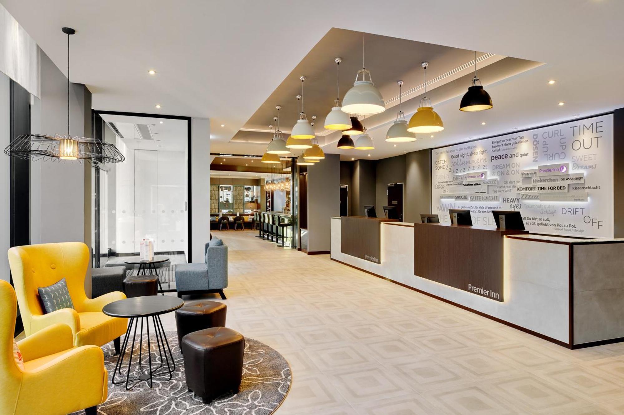 Premier Inn Hamburg City Zentrum Eksteriør bilde
